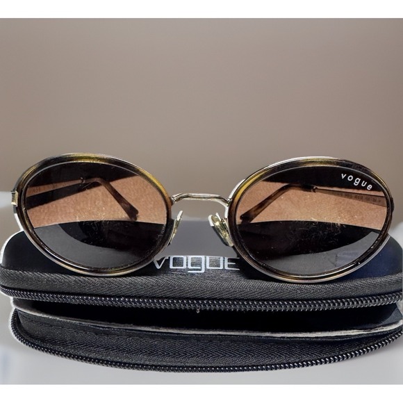 Vogue Accessories - Vogue VO4167-S Sunglasses Tortoiseshell Brown 848/13 Oval Frame w/ Case